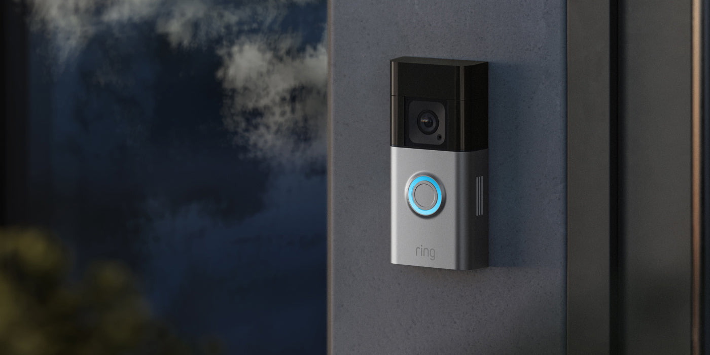 Découvrez la toute nouvelle Ring Battery Video Doorbell Pro : une sécurité de niveau professionnel associée à la polyvalence d'un système alimenté par batterie.
