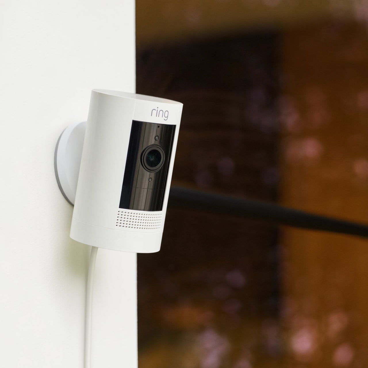 files/ring_spotlight_stick_up_cam_garden_atf_df62dfcb-cef2-44e5-9165-f43649f5ccaf.jpg